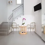 L'uomo E Il Mare Bed & Breakfast 3*
