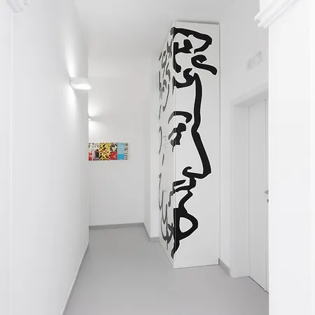 L'uomo E Il Mare Bed & Breakfast 3*