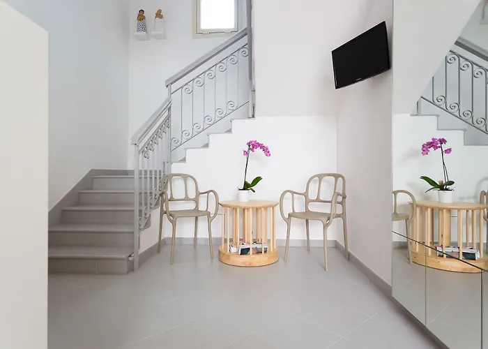 L'uomo E Il Mare Bed & Breakfast 3*